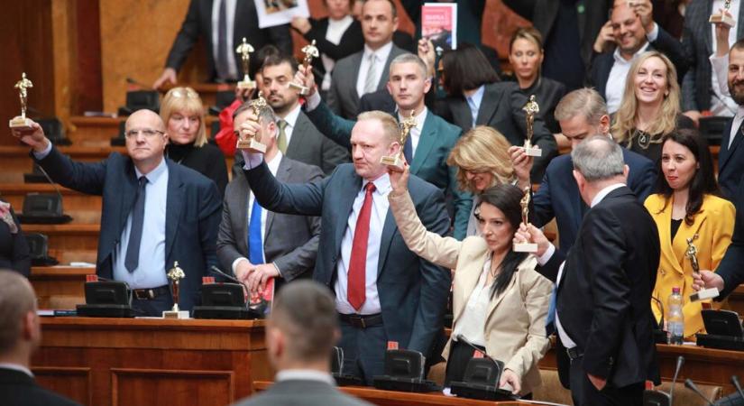 Politikai elemző: Az ellenzék nem figyel eléggé az egyetemistákra és a polgárokra