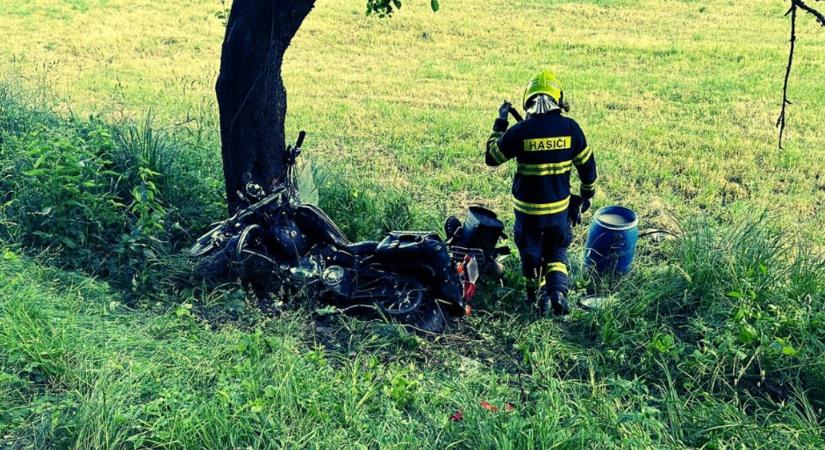TRAGÉDIA: Fának csapódott, elhunyt egy ötvenéves motoros