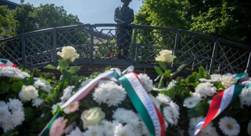 Nagy Imre '56-os miniszterelnökre emlékeztek az újratemetése napján
