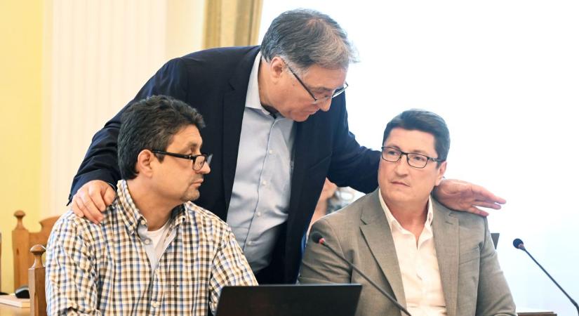 Szolnoki közgyűlés: a rendkívüli anyagi helyzet megtárgyalása helyett elmaradt a rendkívüli ülés