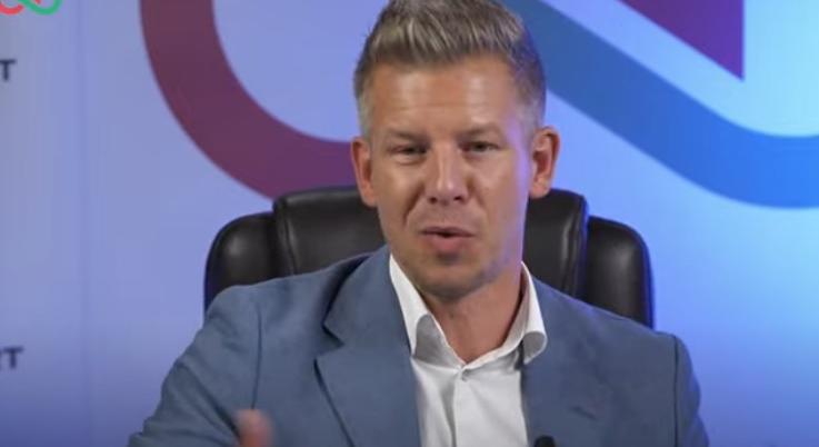 Magyar Péter ma is előírta (volna), hogy miről számoljon be a független sajtó