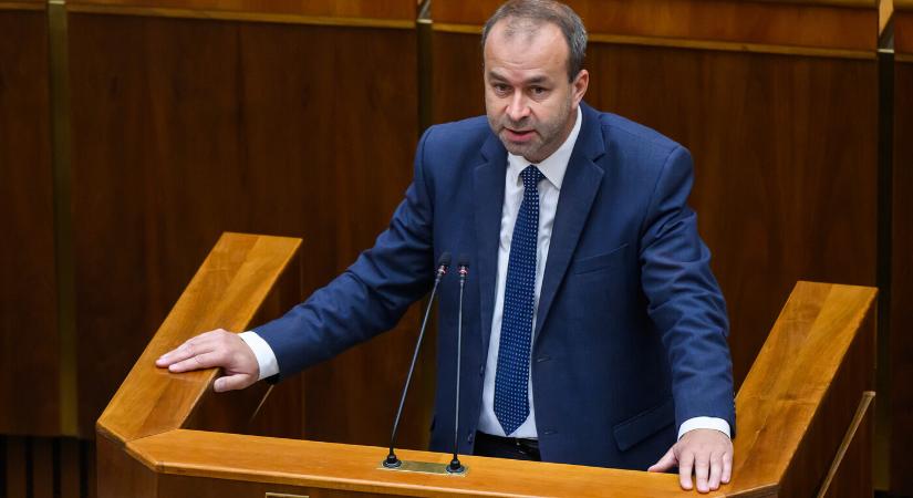 Podmanický: A konzervatív képviselők támogassák az alkotmánymódosítást