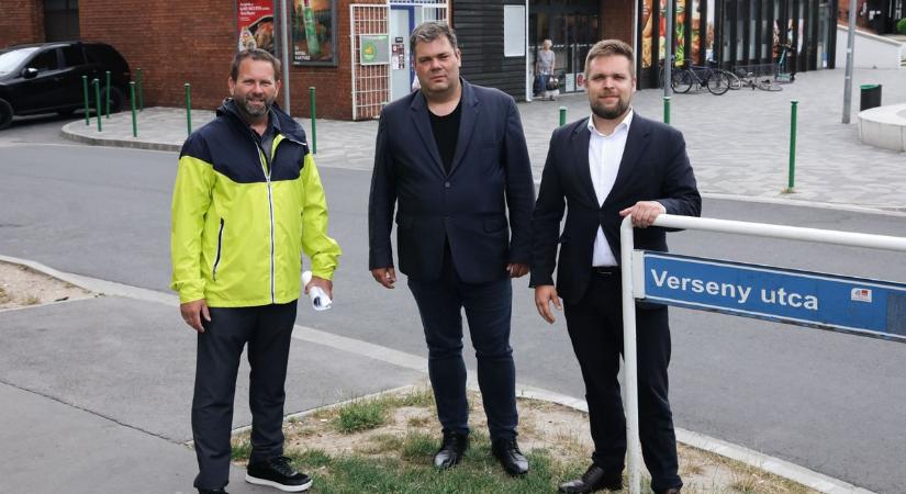 Gyalogátkelőhely készül a forgalmas győri úton - fotók