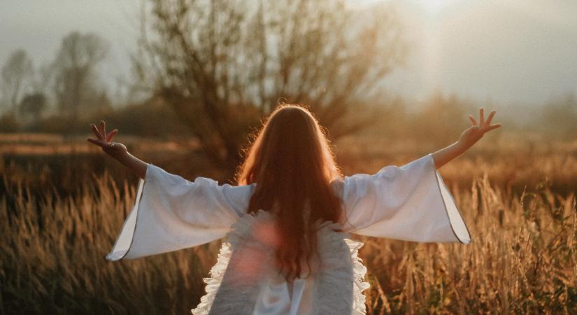 Heti Tarot jóslás június 16-22.: erőteljes női energiák érvényesülnek