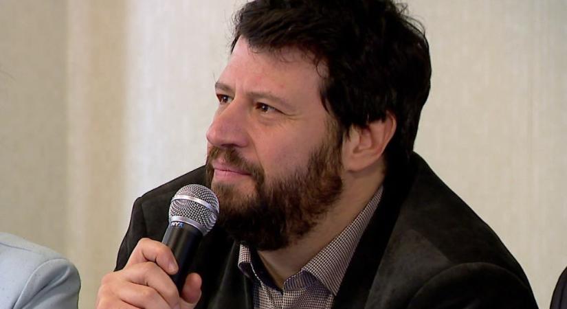 Amit Puzsér Róbert tett, az mindennek a legalja