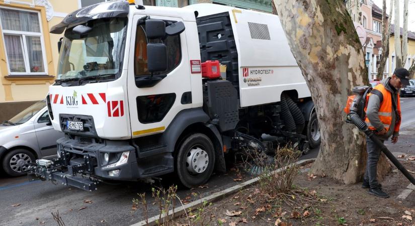 Ne parkolj itt szerdán! Takarítás miatt zárják le a parkolókat a belvárosban