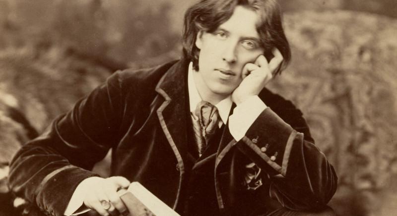 Oscar Wilde 130 év után visszakapja az olvasójegyét, amit homoszexualitása miatt vettek el