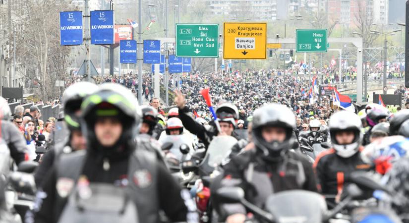 A hatalom is Vid-napjára hirdetett tömeggyűlést a fővárosban