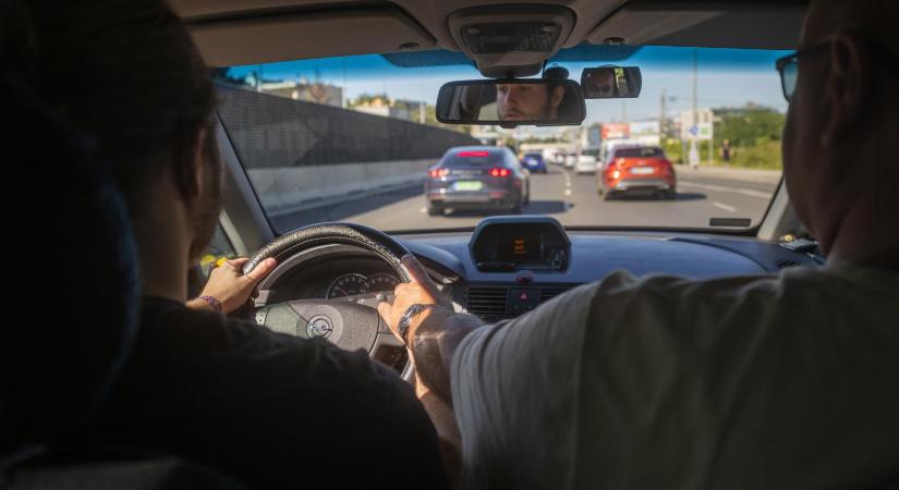 Lassan véget ér tanév, a jogosult diákoknak csak a 20 százaléka ingyenjogsizik