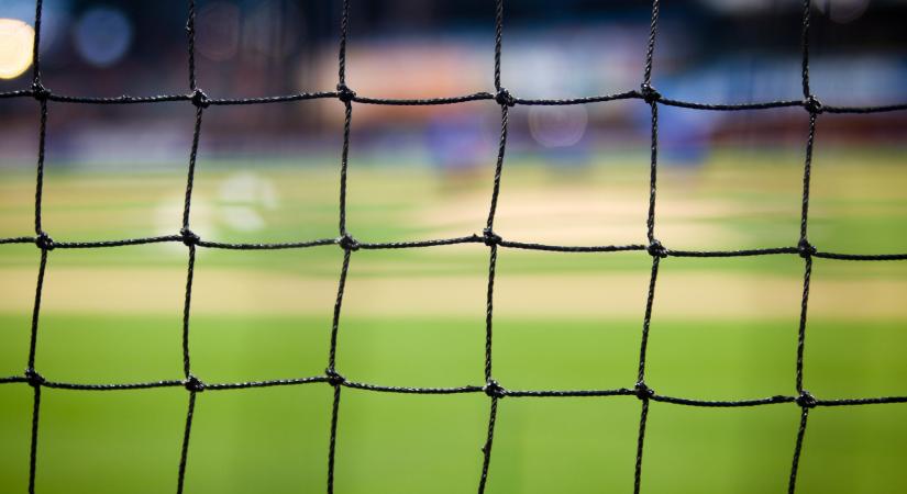 A szakmai stáb után távozik a Debreceni VSC sportigazgatója is