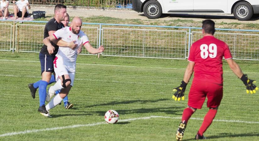 Döntetlen a rangadón, a Becsehely a II. osztály bajnoka (galéria)
