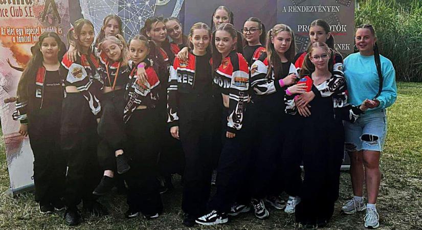 Az NFS Dance Family táncosai közül többen is a dobogó legfelső fokára állhattak
