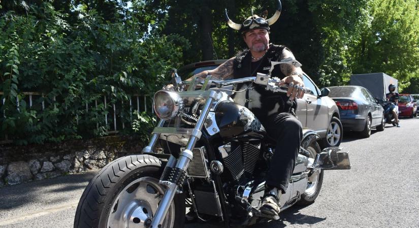 Így dübörgött a pápai motoros találkozó ( fotók, videó)