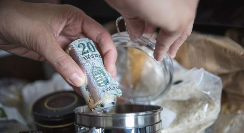 Milliókat keresnek, de mégis kell még egy kisfőnök Pécsen!