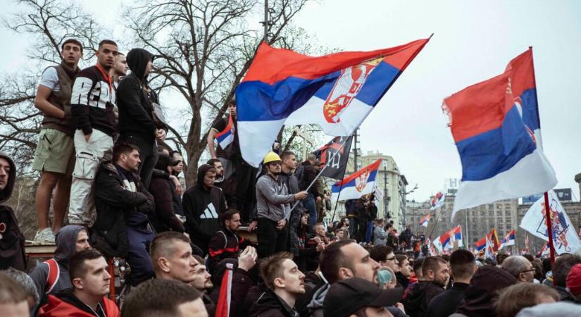 A házelnök csirkefogóknak és gazembereknek nevezte az egyetemistákat