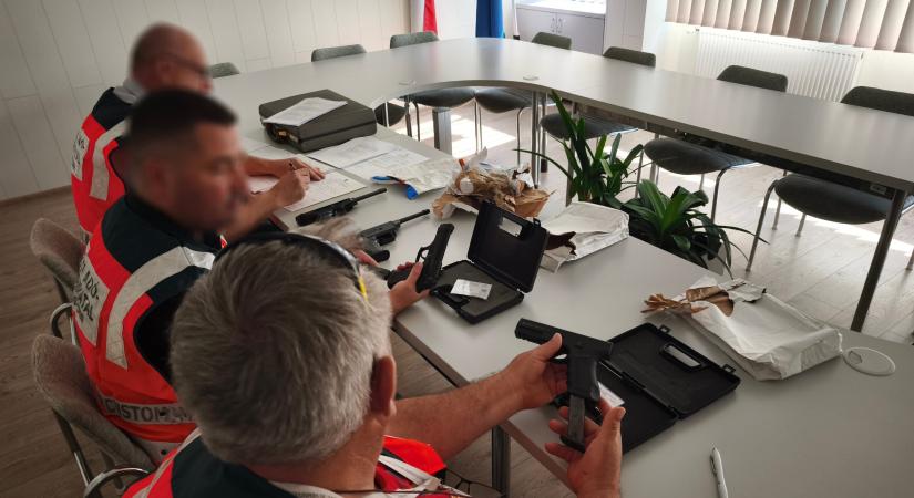 Fegyverlicitet indít a NAV