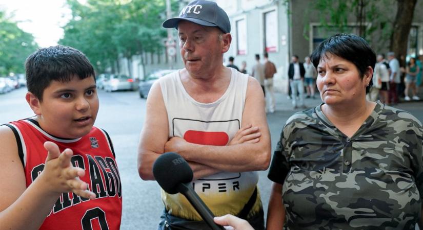 „Felrakták a Facebookra, hogy úgyis az állam fog dönteni, nem mi” – ellehetetlenülésük ellen tüntettek a józsefvárosi lakók