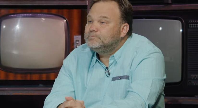 Beidegesedett az MTVA, visszavonják Aranyosi Péter 2017-es Karinthy-gyűrűjét