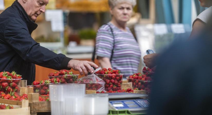 Százezer forintnál is többel nőhetne az átlagnyugdíj