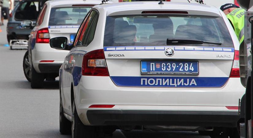 Lövöldözés volt a haladók irodája előtt