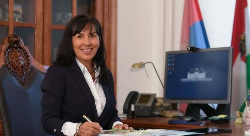Újabb öt évre Dr. Pajtókné Dr. Tari Ilona az EKKE rektora