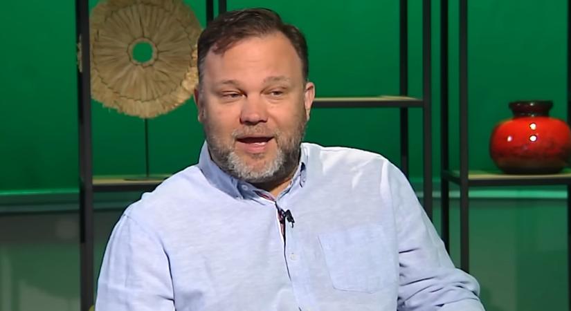 Két cigányozós interjú – ezért vonhatták vissza Aranyosi Péter humorista Karinthy-gyűrűjét?
