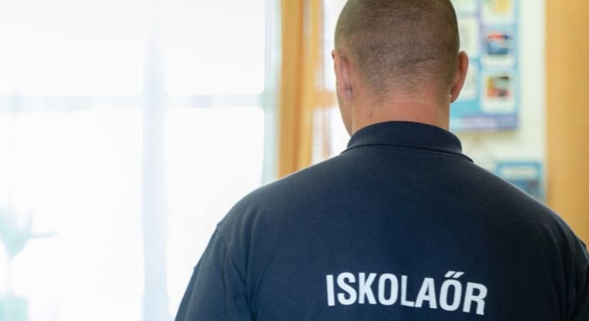 50 esetben alkalmaztak testi kényszert iskolaőrök a most múló tanévben