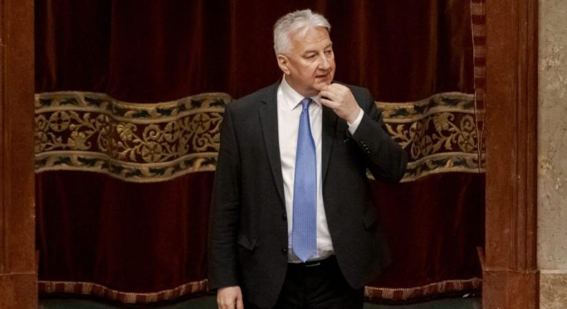 Parajdi katasztrófa: Semjén Zsolt forró drótról írt