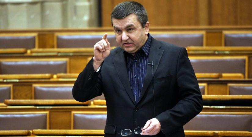 Percekkel ezelőtt megszólalt az államtitkár: Ezt tervezi az Orbán-kormány a fizetésekkel