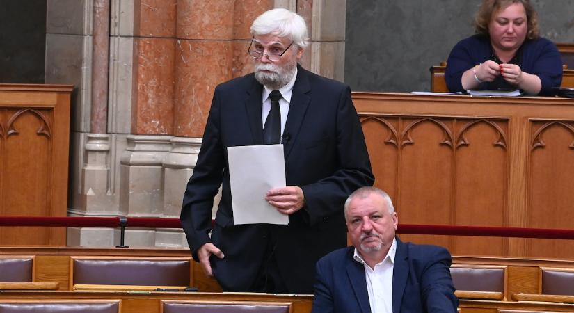 Mellár Tamás: Mészáros Lőrinc korunk Midász királya