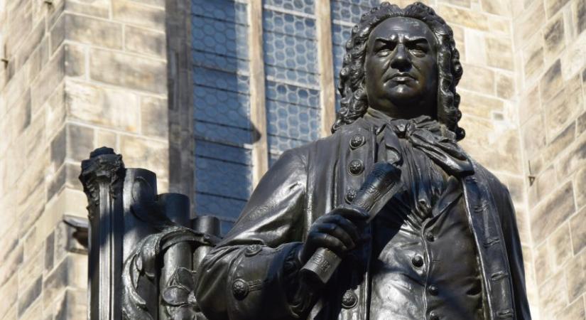 Bach zenéjétől a növények is nagyobbra nőnek