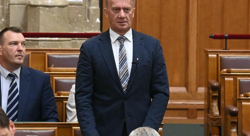 Varju László: Tisztelt Magyarország! Mi, baloldaliak Mária mellett állunk