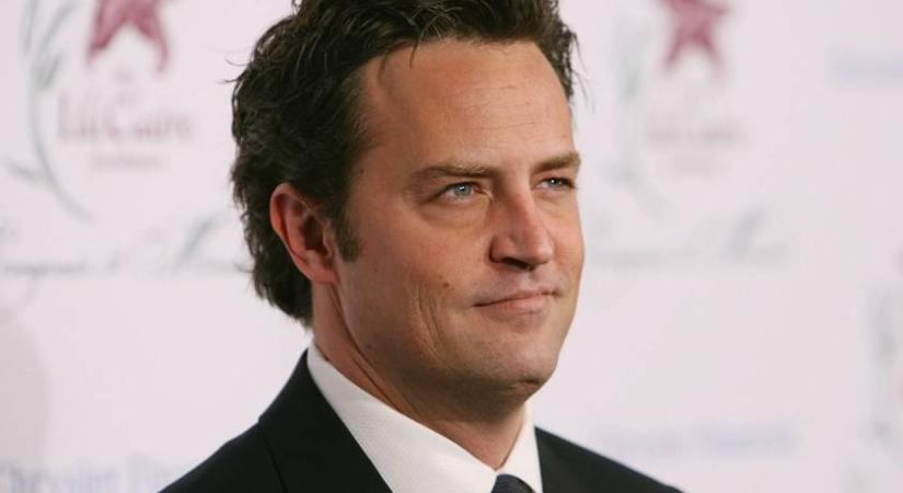 Íme az orvos, aki bűnösnek vallja magát Matthew Perry halálával kapcsolatban: korábban idiótának nevezte a színészt