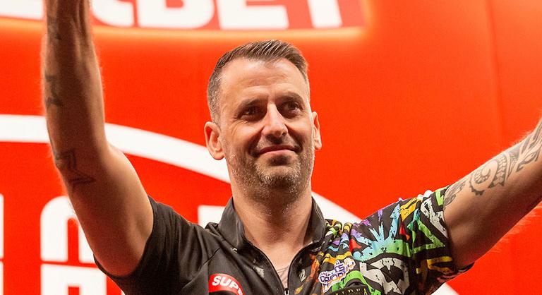 Nagy bejelentés: biztosan lesz magyar dartsos a PDC-vb-n