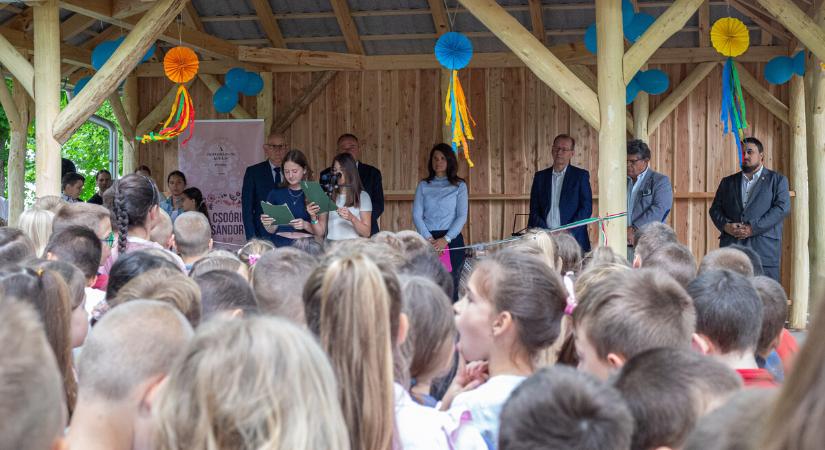 Összefogásnak köszönhetően épült meg a palini iskola legújabb létesítménye
