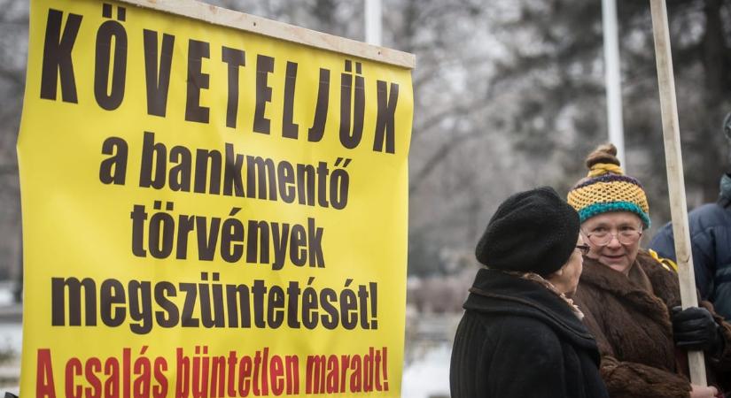Pert nyert egy devizahiteles Mészáros Lőrinc bankja ellen, több millió forint jár neki vissza