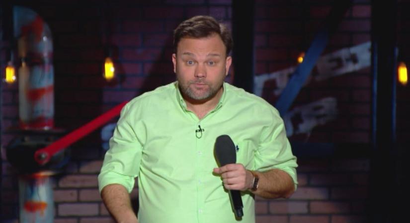Dagad az Aranyosi-botrány, de humoristák sorra állnak ki mellette