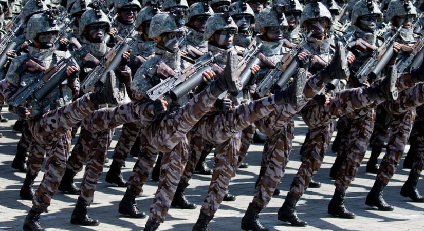 Észak-Korea hatezer tűzszerészt és katonai építőt vezényel a kurszki régióba