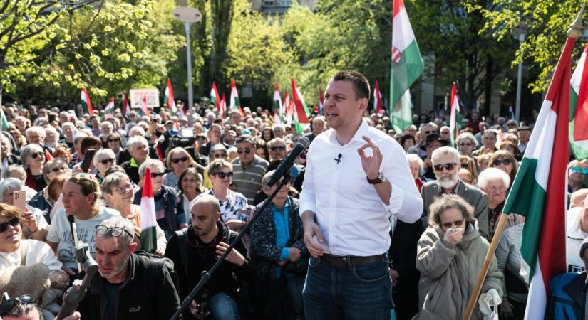 Menczer: Szentkirályi Alexandra helyesen tette, hogy bemutatta a megkötözött kollégáját ábrázoló videót