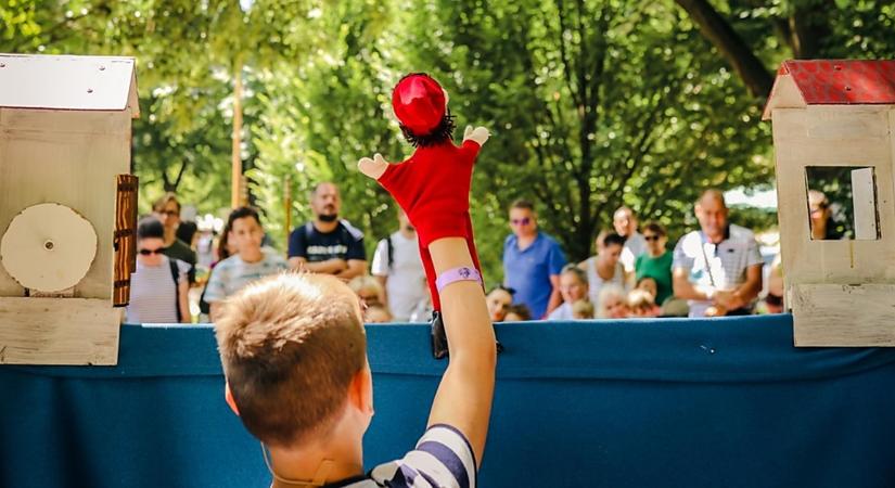 Megtartotta évadzáróját az idén csaknem 42 ezer nézőt fogadó Vojtina Bábszínház