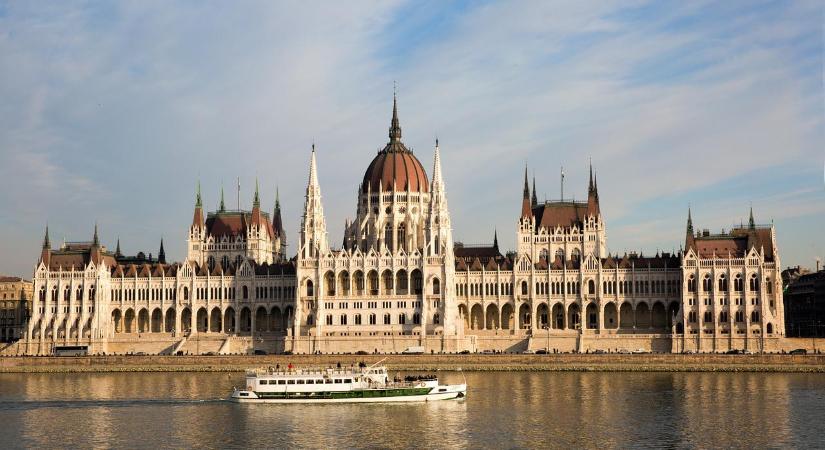 OGY – Elfogadta a 2026-os költségvetést a parlament