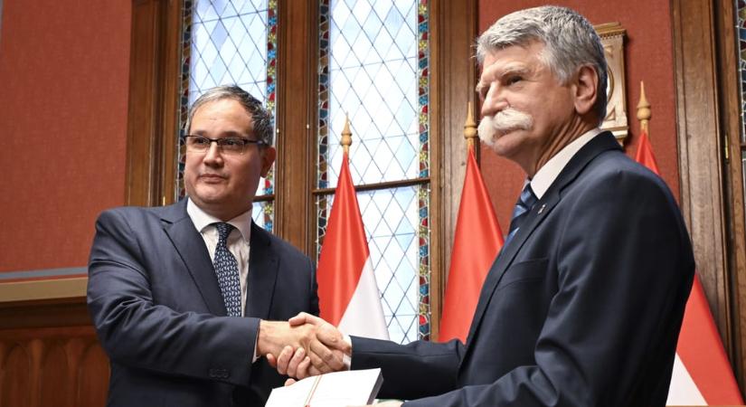 Megszavazta a parlament Nagy Márton fantáziaköltségvetését