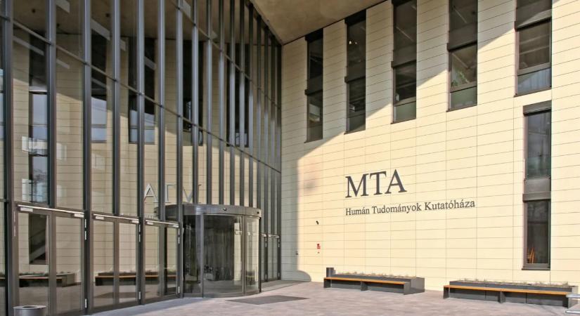 A kutatók háta mögött eldöntötték: az ELTE-hez kerül a HUN-REN négy humántudományi kutatóközpontja