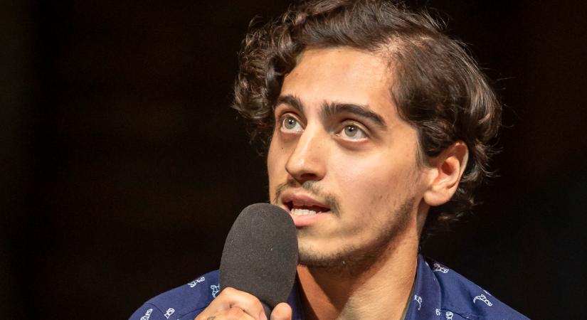 Megszólalt a távozásáról a Vígszínház közönségkedvenc színésze, Dino Benjamin: Nem az én döntésem volt
