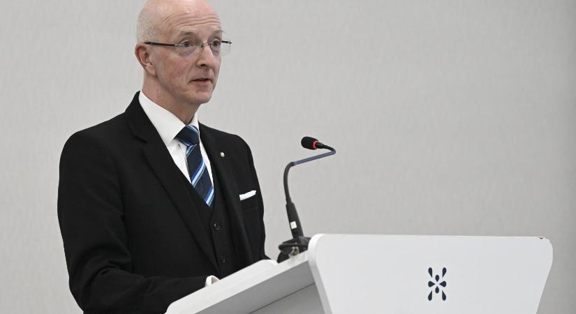 Jogerős: Törvénysértően függesztette fel Varga Zs. András a kúriai tanácselnököt