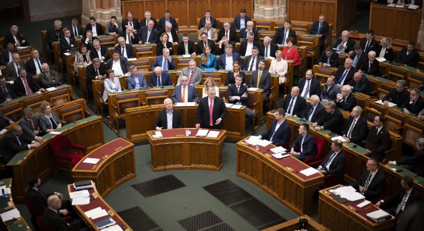 Nekiesett Orbán Viktornak az ellenzék a parlamentben