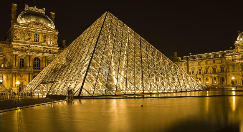 Berágtak a Louvre dolgozói, nem tudott kinyitni a híres múzeum