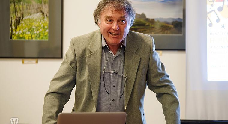 Horváth Imre komolyzenei előadása a Berzsenyi Dániel Könyvtárban (jún. 19.)