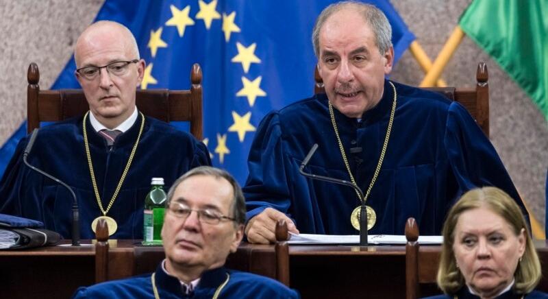 Vita az alkotmányos puccsról: mintha a vereségre is felkészülne a Fidesz - Szabad Európa