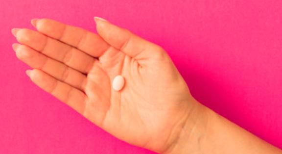 A hormonális fogamzásgátlók kölcsönhatása más szerekkel - Mikor érdemes vigyázni?